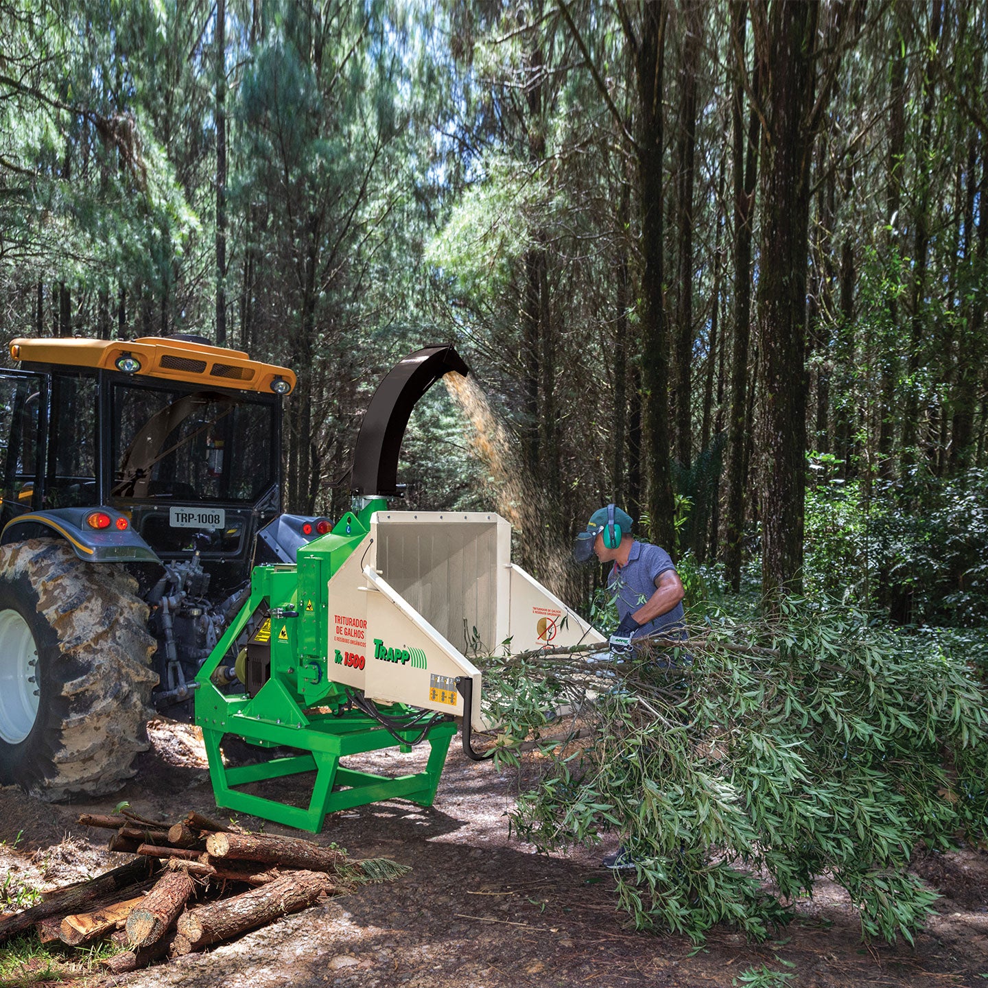 Chipeadora Industrial JTR1500 TRAPP | Corte Max 20 cm | Motor Diesel 54 CV | Residuos Forestales y Orgánicos