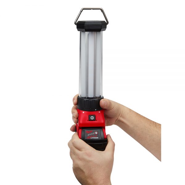 M18™ 18-voltios, linterna compacta iluminacion 360 grados 2363-20 Milwaukee, 700 lumens alta definicion, con puerto de carga USB sin batería - Imagen 4