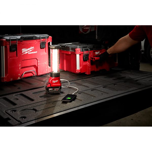 M18™ 18-voltios, linterna compacta iluminacion 360 grados 2363-20 Milwaukee, 700 lumens alta definicion, con puerto de carga USB sin batería - Imagen 10