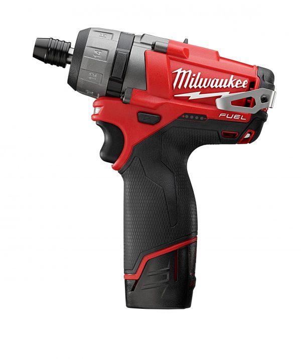 M12™ FUEL Brushless 12-voltios Atornillador de impacto hexagonal de 1/4" inalámbricos 2402-22 Milwaukee, con dos baterías ion de litio compactas de 2.0 amperios, incluye estuche y cargador