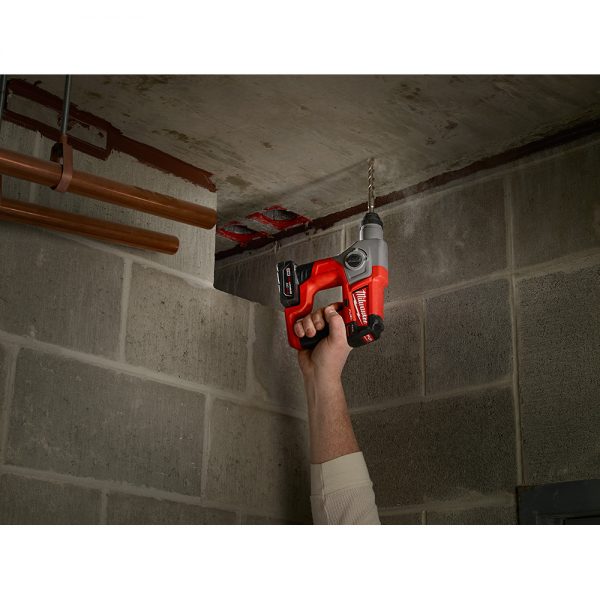 Milwaukee M12™ FUEL Brushless 12-voltios, Rotomartillo SDS PLUS 5/8" inalámbrico MW241622XC, con dos baterías ion de litio carga extendida de 4.0 amperios, incluye estuche y cargador - Imagen 7