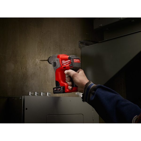Milwaukee M12™ FUEL Brushless 12-voltios, Rotomartillo SDS PLUS 5/8" inalámbrico MW241622XC, con dos baterías ion de litio carga extendida de 4.0 amperios, incluye estuche y cargador - Imagen 8