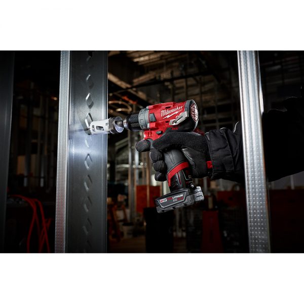 Milwaukee M12™ FUEL Sin Escobillas12-voltios, Taladro/Atornillador de 1/2” inalámbrico con dos baterías ion de litio de 4.0 amperios, MW250322, incluye estuche y cargador multivoltaje - Imagen 9