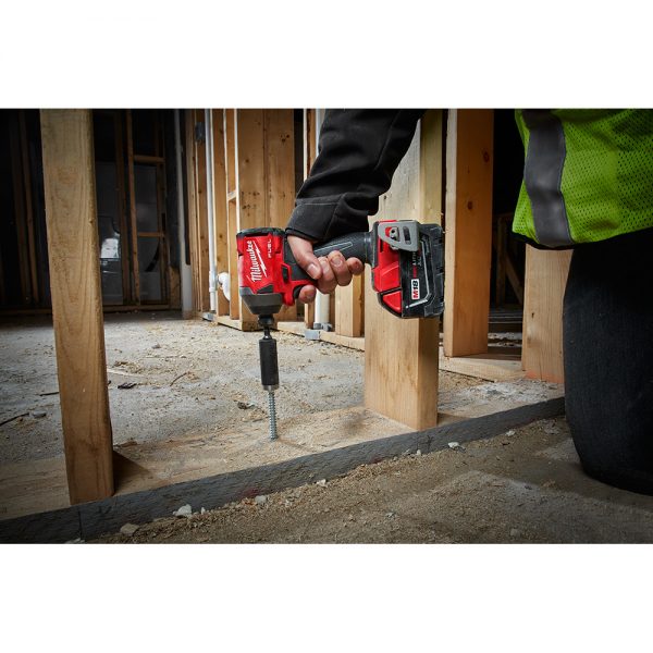 M18™ FUEL Brushless 18-voltios Atornillador de impacto hexagonal de 1/4" inalámbricos 2853-22 Milwaukee, con dos baterías ion de litio de 5.0 amperios, incluye estuche y cargador - Imagen 5