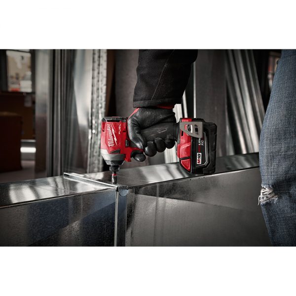 M18™ FUEL Brushless 18-voltios Atornillador de impacto hexagonal de 1/4" inalámbricos 2853-22 Milwaukee, con dos baterías ion de litio de 5.0 amperios, incluye estuche y cargador - Imagen 7