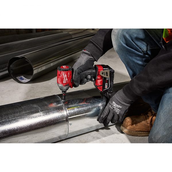 M18™ FUEL Brushless 18-voltios Atornillador de impacto hexagonal de 1/4" inalámbricos 2853-22 Milwaukee, con dos baterías ion de litio de 5.0 amperios, incluye estuche y cargador - Imagen 8