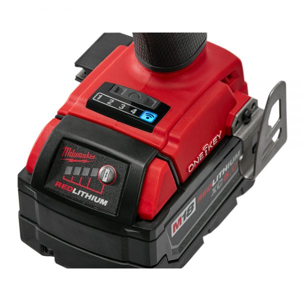 M18™ FUEL Brushless 18-voltios, Llave de impacto 1/2" inalámbrica con anillo de retencion y sistema ONE-KEY™ 2759B-22 Milwaukee, 220 ft-lbs, con dos baterías ion de litio de 5.0 amperios, incluye estuche y cargador multivoltaje. - Imagen 12